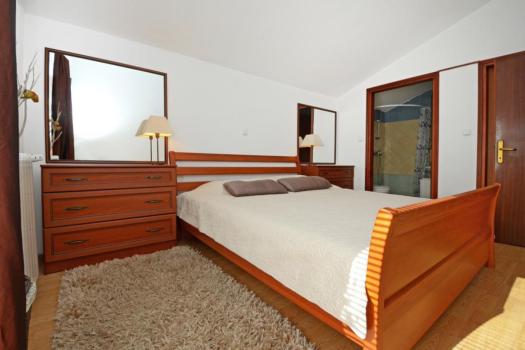 Sonja Vacation House Пореч Екстериор снимка